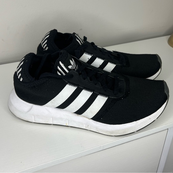 adidas Shoes - Adidas Black and White Sneakers Swift Essentials running shoe. Size 8.5.